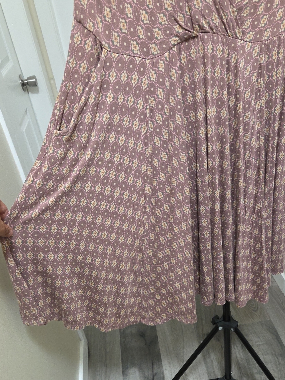 Torrid Plus Size Mauve Geo Print Knotted Waist Midi Dress Pockets Stretch Boho - Picture 5 of 10
